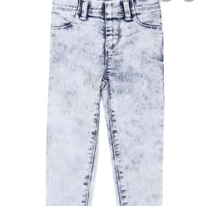 White with blue jeggings super cozyyy